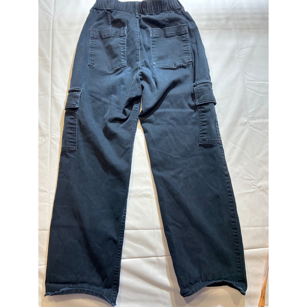 Hollister Ultra High Rise Cargo Pants Black Wide Leg Raw Hem Women Size 28